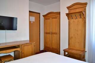 Отель Hotel Meteor Cluj Клуж-Напока Двухместный номер с 1 кроватью-4